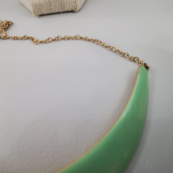 Green Necklace Crescent Statement Chain Gold Tone‎ - Picture 3 of 8